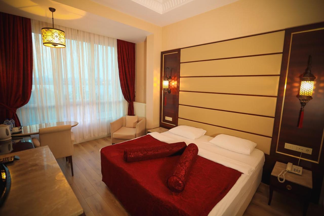 Kronos Hotel Golbası エクステリア 写真