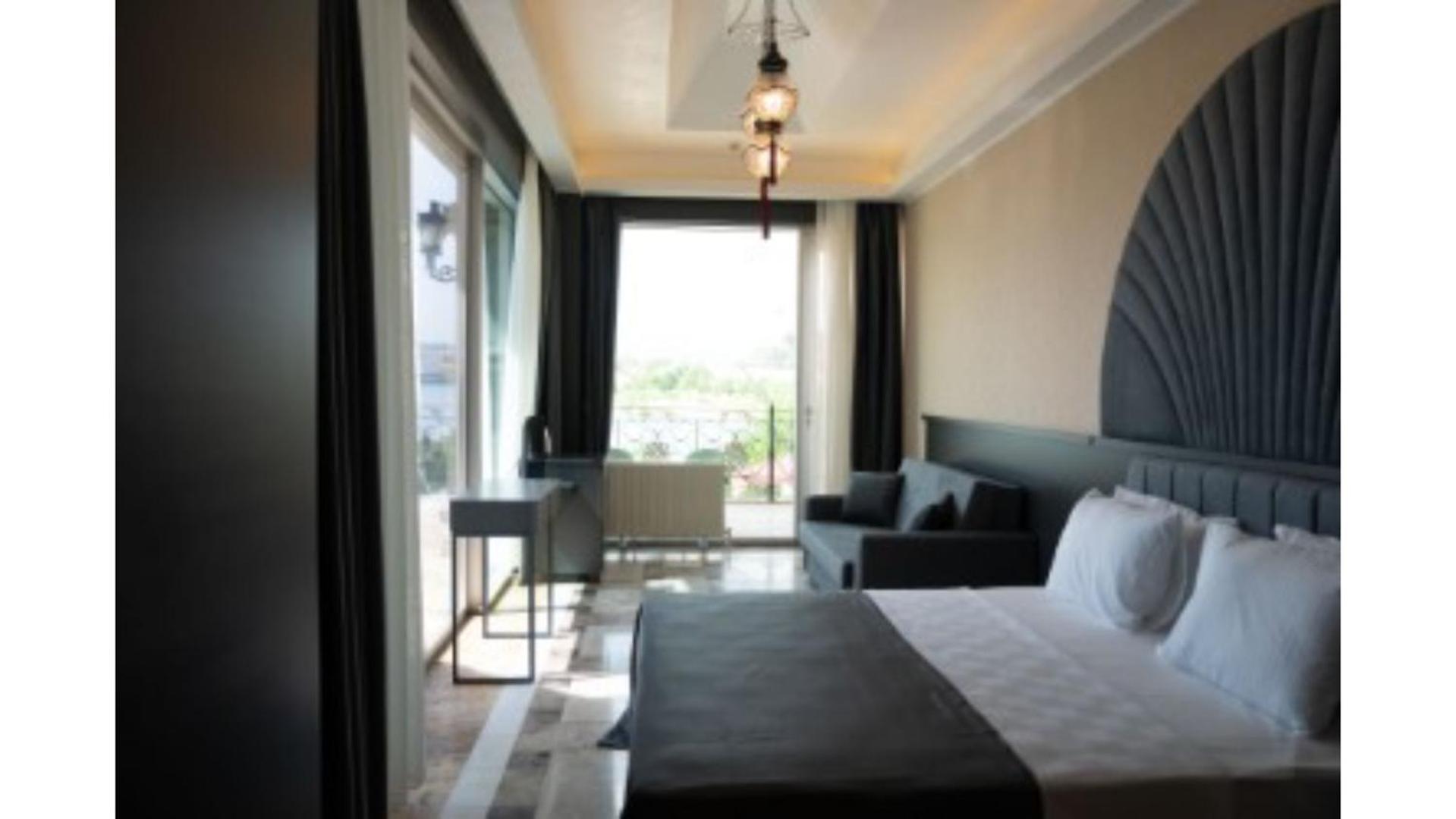 Kronos Hotel Golbası エクステリア 写真
