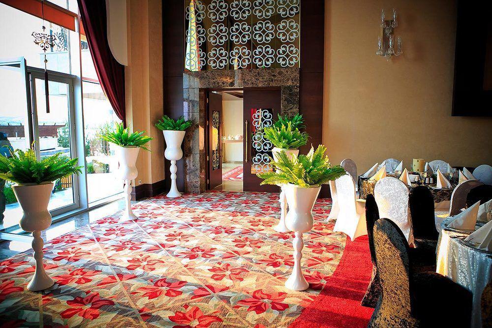 Kronos Hotel Golbası エクステリア 写真