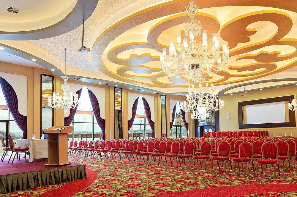 Kronos Hotel Golbası エクステリア 写真