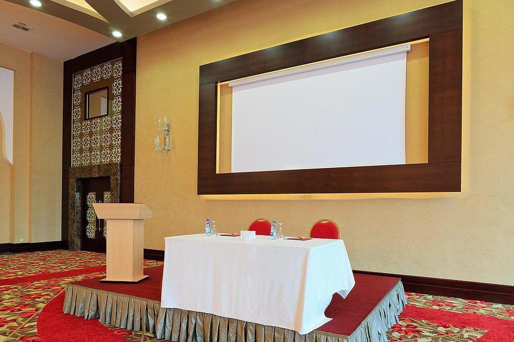 Kronos Hotel Golbası エクステリア 写真