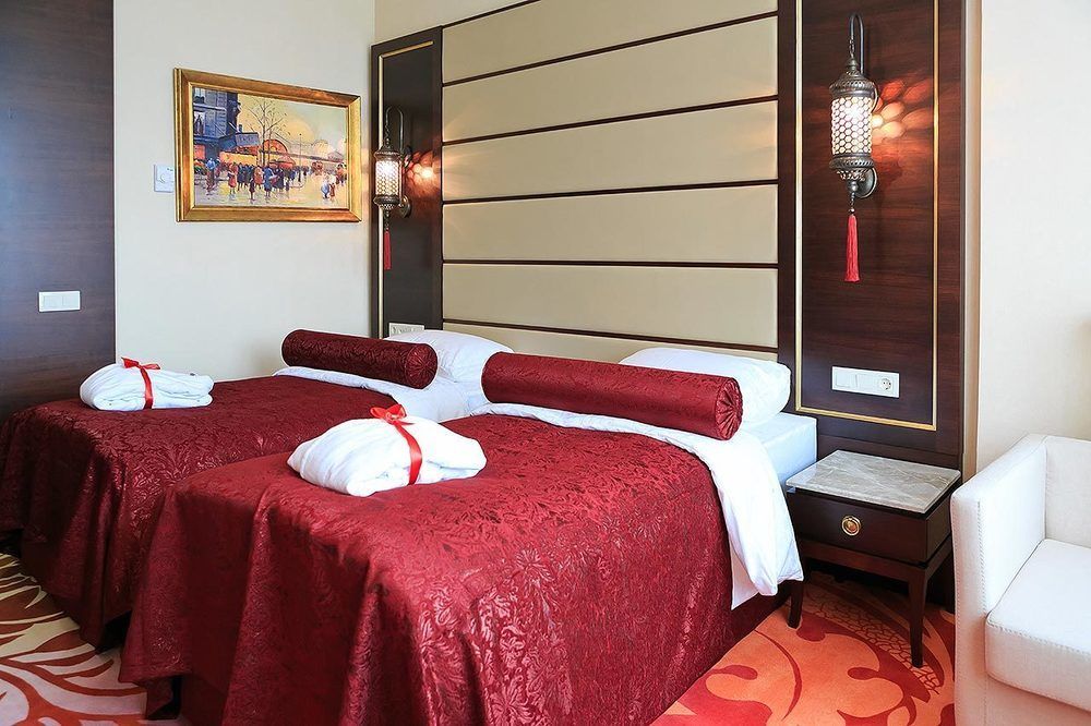 Kronos Hotel Golbası エクステリア 写真