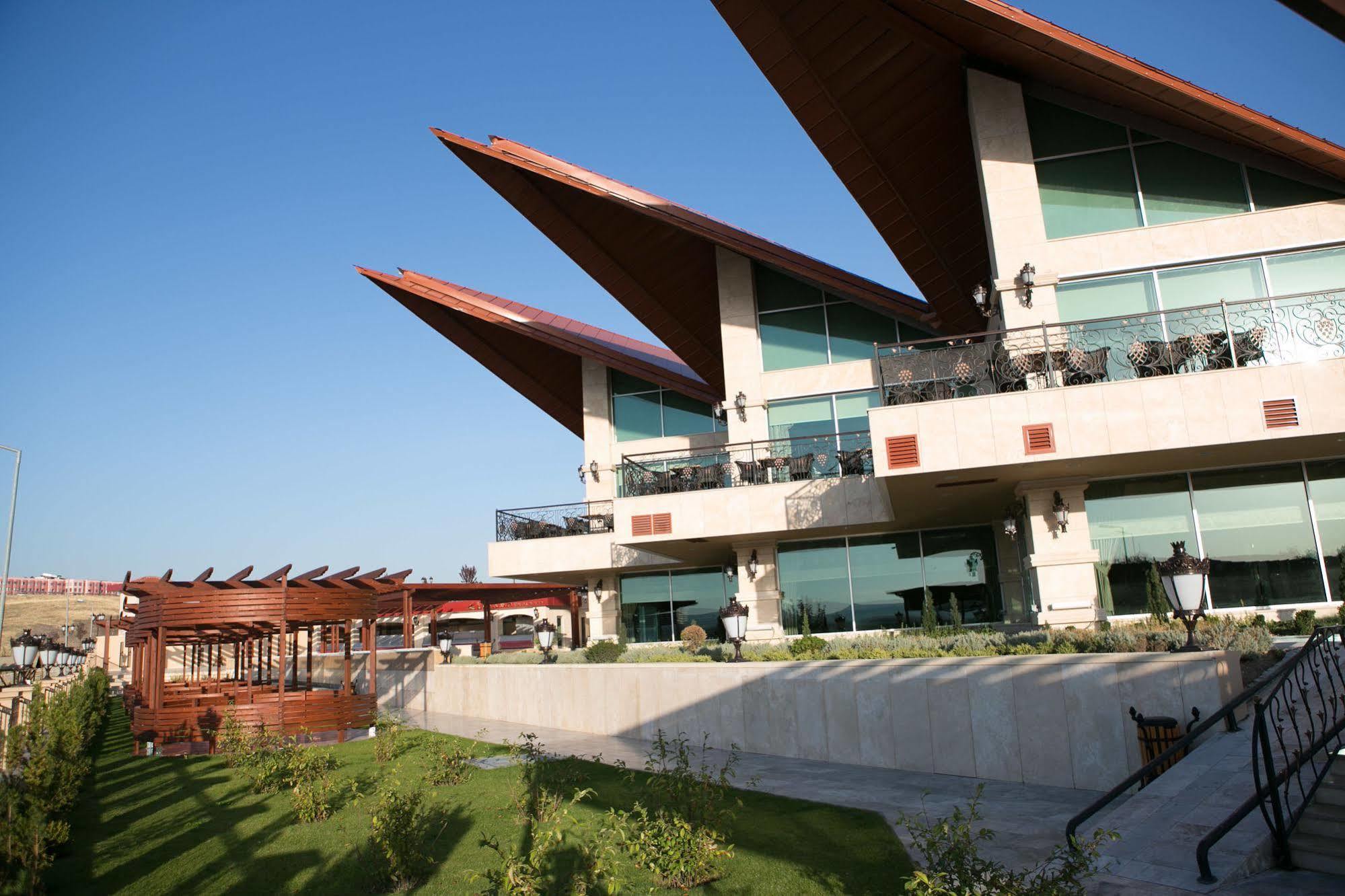 Kronos Hotel Golbası エクステリア 写真